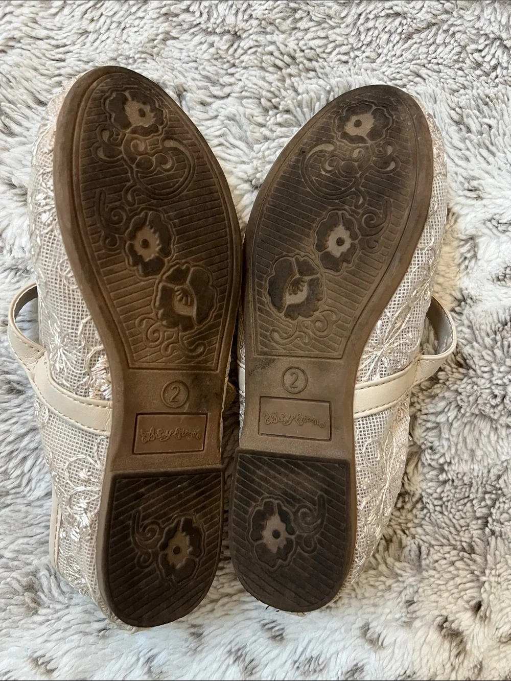 2 | Self Esteem Girls Beige Lace Embroidered Velcro Maryjane shoes